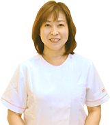 ムクミがとれた事でフェイスラインがすっきりし、左右のバランスも整いました。